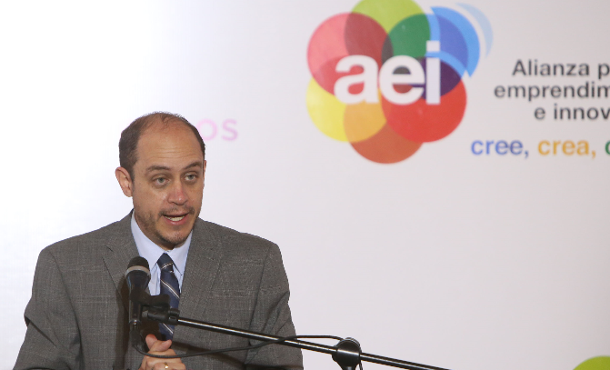El ministro de Producción y Comercio Exterior, Julio José Prado, durante el Lanzamiento de la Estrategia Ecuador Emprendedor, Innovador y Sostenible 2030. Foto: Vicente Costales / EL COMERCIO