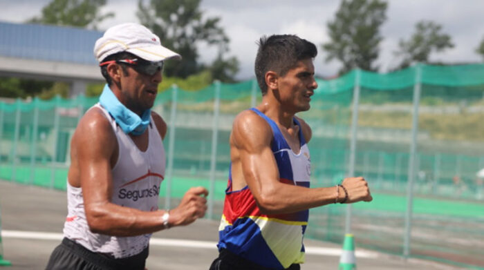 Claudio Villanueva y Jordi Jiménez durante un entrenamiento de los Juegos Olímpicos de Tokio. Foto: Comité Olímpico Ecuatoriano