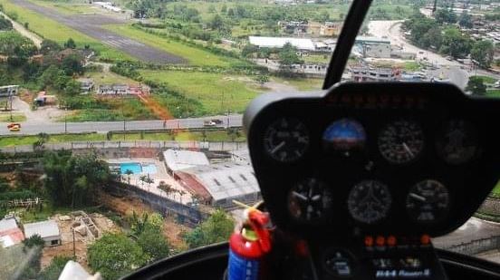 Pocas avionetas aterrizan en la pista del aeropuerto Tsáchila. Foto Cortesía Luis Buenaño