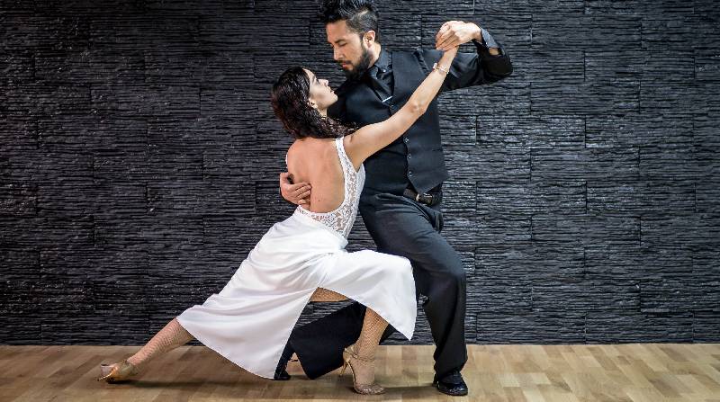 sátira esperanza Stevenson Con música y danza se vive el tango en la capital - El Comercio