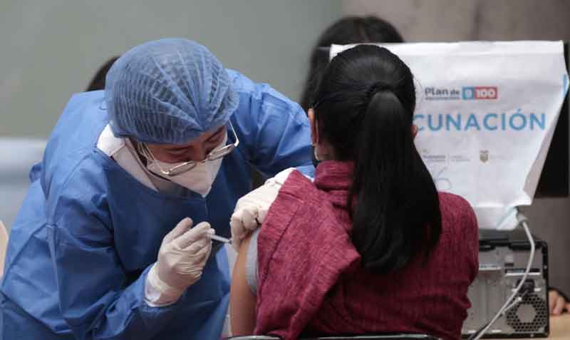 Expertos recordaron que las vacunas ya se aprobaron y pasaron por rigurosas pruebas. Foto: Patricio Terán / EL COMERCIO