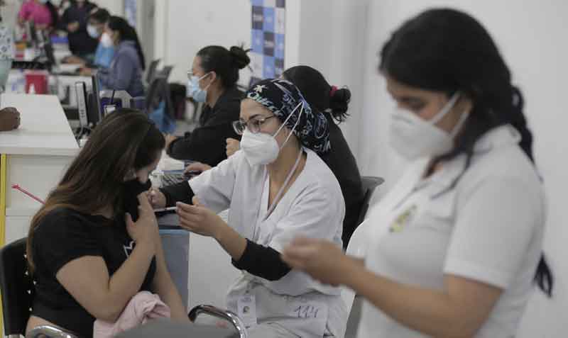 El 16 de agosto del 2021 se reinició la vacunación en el país con Sinovac. Foto: Diego Pallero / EL COMERCIO