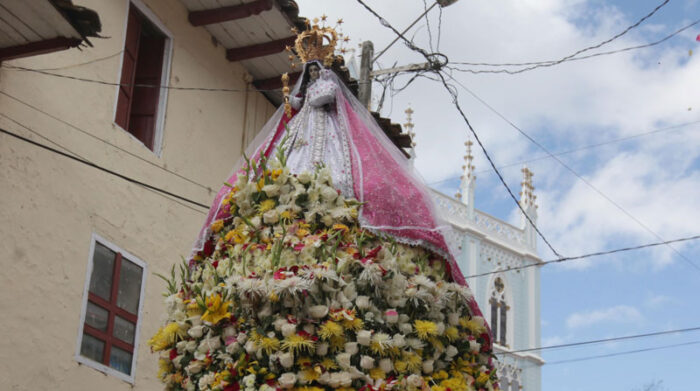 El COE de Loja dispuso que no se celebre la peregrinación de la Virgen de El Cisne, para evitar los contagios del covid-19. Foto: Archivo/ EL COMERCIO