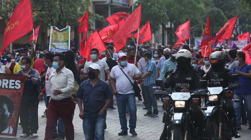 Las manifestaciones del FUT llegaron a l Centro Histórico. No hubo desmanes. Foto: Patricio Terán / EL COMERCIO
