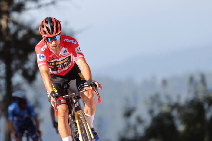 Primoz Roglic se mantiene como líder de La Vuelta. Foto: EFE