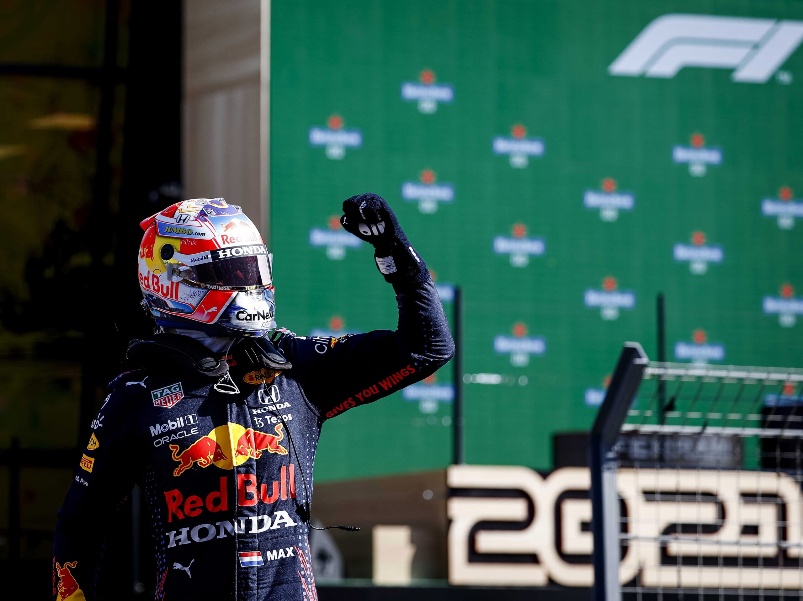 Max Verstappen consiguió su décima pole del año. Foto: EFE