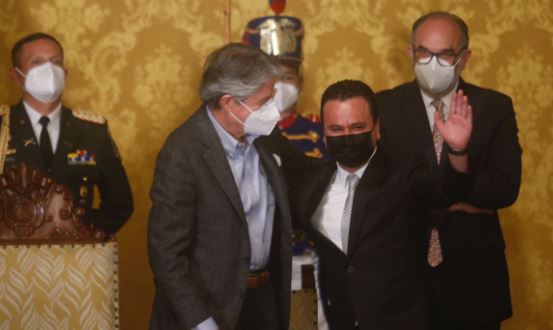 Guillermo Lasso nombró a Esteban Bernal como ministro del MIES. Foto: Diego Pallero / EL COMERCIO