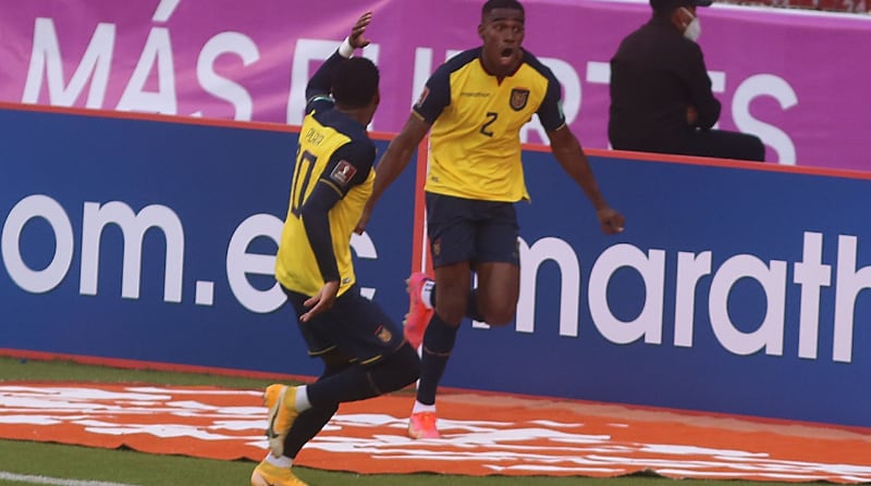 La Selección de Ecuador juega de local en el estadio Rodrigo Paz de Quito. Foto: Vicente Costales / EL COMERCIO