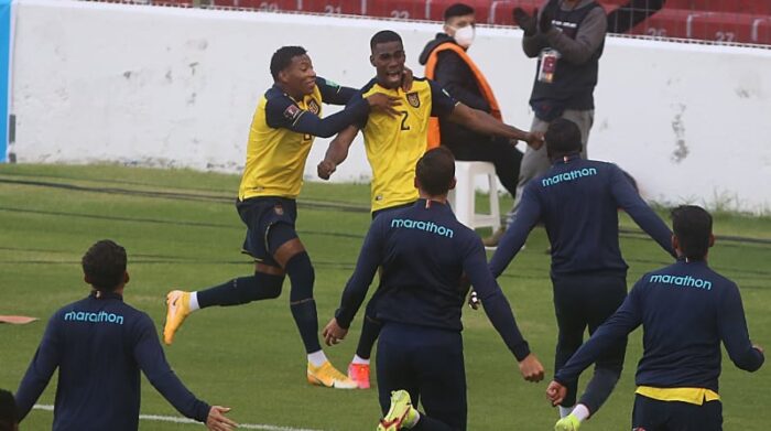 La Selección de Ecuador ganó 2 - 0 a Paraguay en el juegos por las Eliminatorias del Mundial de Qatar 2022. Foto: Vicente Costales / EL COMERCIO