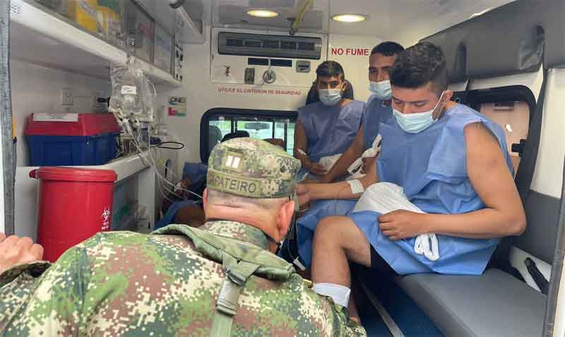 Los militares heridos fueron trasladados a un hospital en donde reciben atención médica especializada. Foto: Twitter Gral. Eduardo Enrique Zapateiro Altamiranda