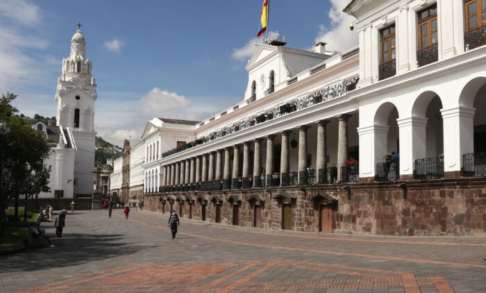 La Plaza de la Independencia es uno de los lugares más icónicos dentro la historia quiteña. Foto: Patricio Terán / EL COMERCIO