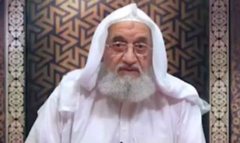 En el video aparece el video de su líder de la organización, el egipcio Ayman al Zawahiri. Foto: captura