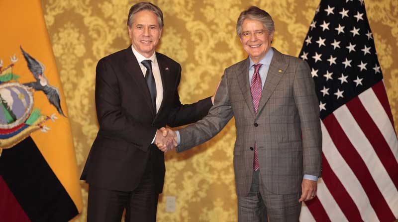 El secretario de Estado de Estados Unidos, Anthony Blinken, con el presidente Guillermo Lasso, en el Palacio de Carondelet. Foto: Patricio Terán / EL COMERCIO