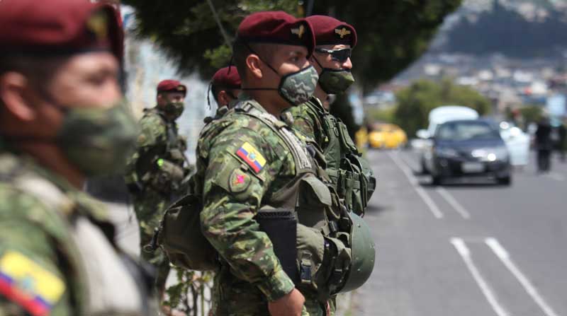Los uniformados de las Fuerzas Armadas salieron a las calles con el objetivo de apoyar a la Policía en sus operativos. Foto: Archivo / EL COMERCIO