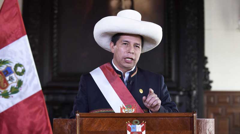 Castillo anunció que aceptó la renuncia de su primer ministro, Guido Bellido, y que en las próximas horas tomará juramento a un nuevo gabinete de ministros. Foto: EFE