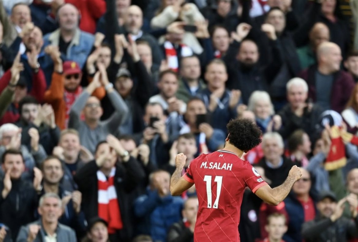 Mohamed Salah celebra uno de los goles del Liverpool en el triunfo 5-0 nte el Watford. Foto: Twitter