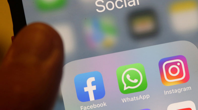 Las redes sociales de Facebook, WhatsApp, Instagram y Messenger sufrieron la caída más larga registrada el 4 de octubre del 2021. Foto: EFE