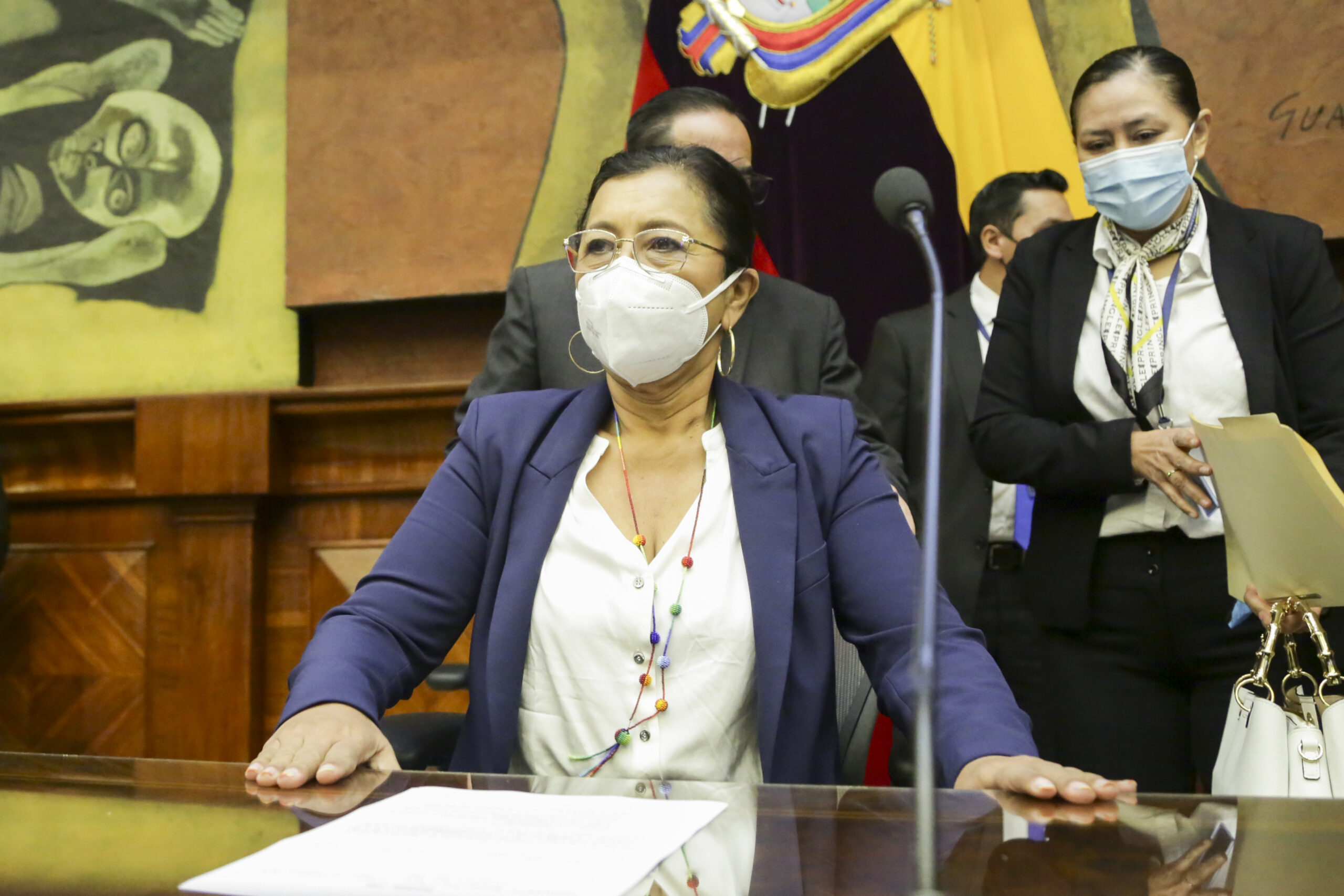 La presidenta de la Asamblea, Guadalupe Llori, dispuso que se vote por cambiar la orden del día para tratar una posible resolución del Pleno respecto a los Papeles de Pandora. Foto: Twitter Asamblea Nacional