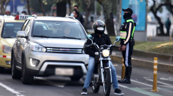 La medida de restricción Hoy no circula también aplica a las motocicletas que se movilizan en Quito. Foto: Archivo/ EL COMERCIO