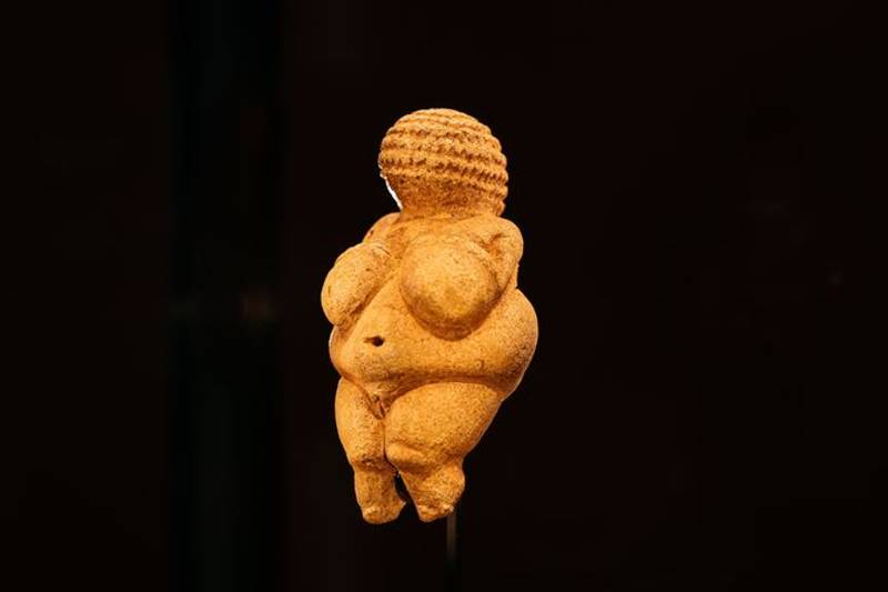 La Venus de Willendorf es la obra maestra de la colección del Museo de Historia Natural de Viena.