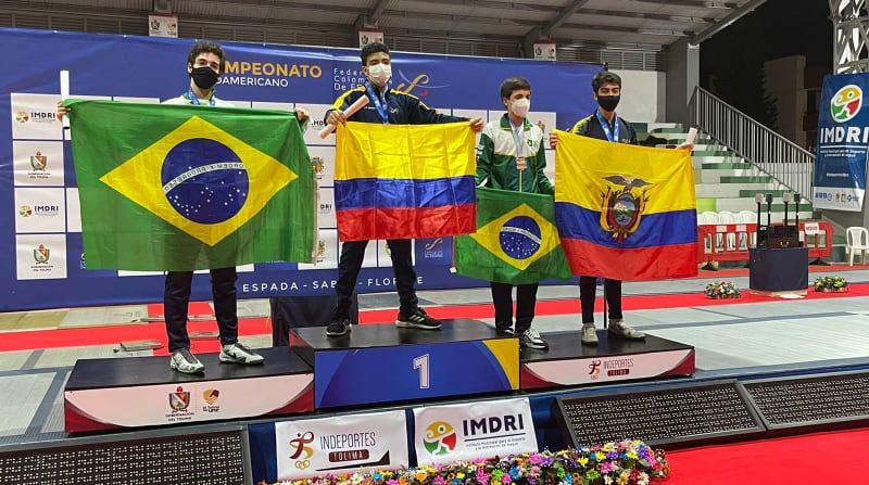 Pedro Aguinaga, de 14 años, aseguró este 17 de octubre del 2021 que se siente "muy orgulloso" de haber conseguido la presea para Ecuador en la categoría pre cadete 13-15 años, en el Suramericano. Foto: Twitter Comité Olímpico Ecuatoriano