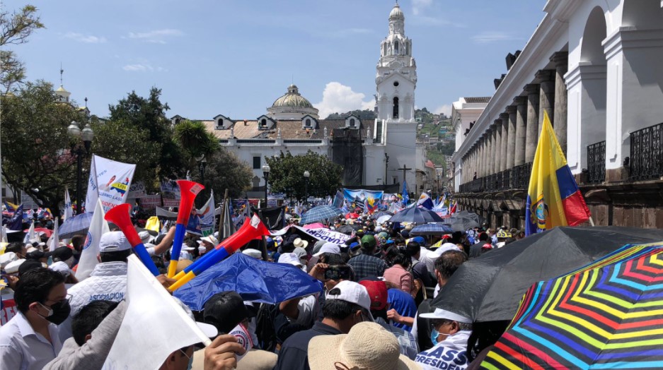 Concentración en respaldo al Gobierno de Guillermo Lasso en Quito. Foto: Galo Paguay/ EL COMERCIO