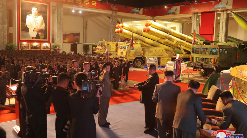 Corea del Norte expuso algunos de los misiles desarrollados, durante un evento del régimen de Kim Jong-un. Foto: EFE
