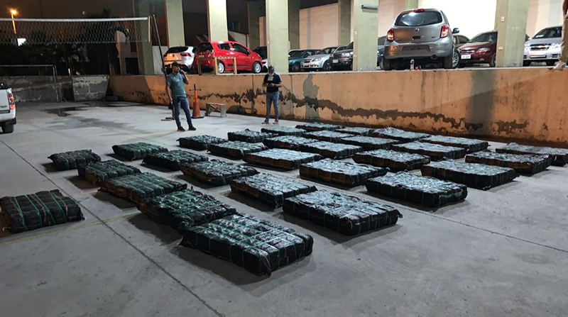 Los paquetes de droga se encontraban envueltos en sacos de yute. Foto: Fiscalía