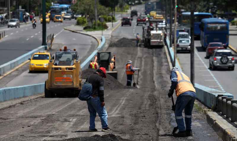 El mantenimiento del puente de El Guambra se inició el 14 de octubre del 2021. Foto: Julio Estrella / EL COMERCIO