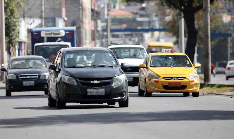 La ANT también autoriza la circulación de vehículos nuevos en todo el territorio nacional. Foto: archivo / EL COMERCIO