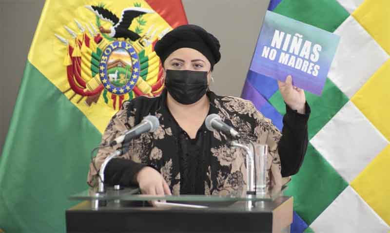 La ministra de la Presidencia de Bolivia, María Nela Prada, explicó que el recurso fue presentado ante un juzgado de Santa Cruz. Foto: Twitter Agencia Boliviana de Información