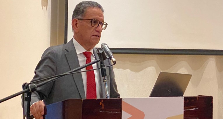 El ministro de Energía, Juan Carlos Bermeo, habló sobre el interés de la empresa New Stratus Energy para adquirir los bloques que opera Repsol Ecuador. Foto: Twitter Juan Carlos Bermeo