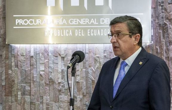 El procurador Íñigo Salvador durante la rueda de prensa de este 5 de octubre del 2021. Foto: Cortesía Procuraduría