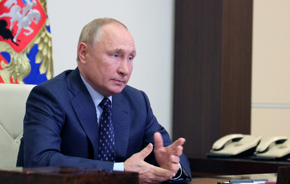Putin autorizó a las autoridades regionales tanto la declaración de vacaciones a partir del próximo sábado como su prolongación después del 7 de noviembre. Foto: REUTERS