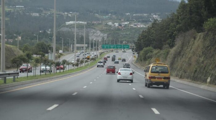 A las 13:51 de este 16 de octubre la Ruta Viva ya no registraba tráfico o la carnada de vehículos. Foto: Diego Pallero / EL COMERCIO