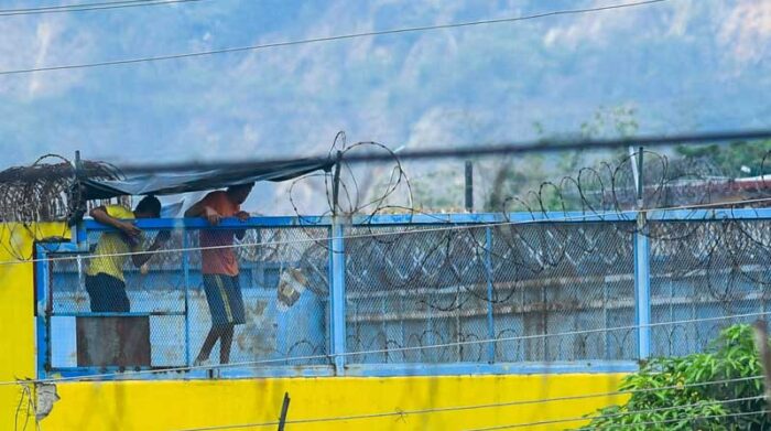 La Penitenciaría de Guayaquil es una de las cárceles con más problemas estructurales. Los presos mantienen el control de los pabellones. En esta semana hubo enfrentamientos. Foto: EL COMERCIO