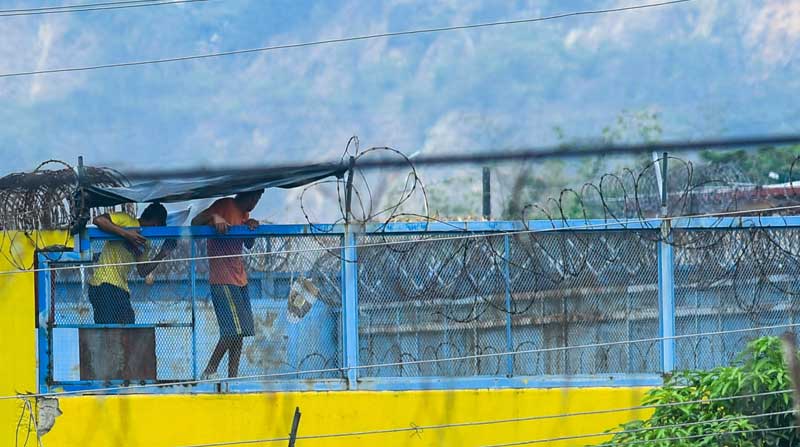 La Penitenciaría de Guayaquil es una de las cárceles con más problemas estructurales. Los presos mantienen el control de los pabellones. En esta semana hubo enfrentamientos. Foto: EL COMERCIO