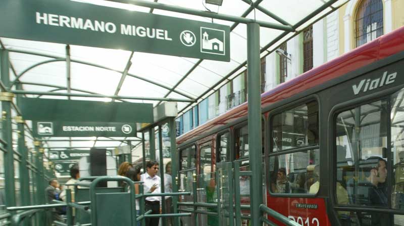 Las unidades que se movilizan en sentido sur-norte operarán con normalidad hasta la parada Santo Domingo. Foto: Archivo / EL COMERCIO