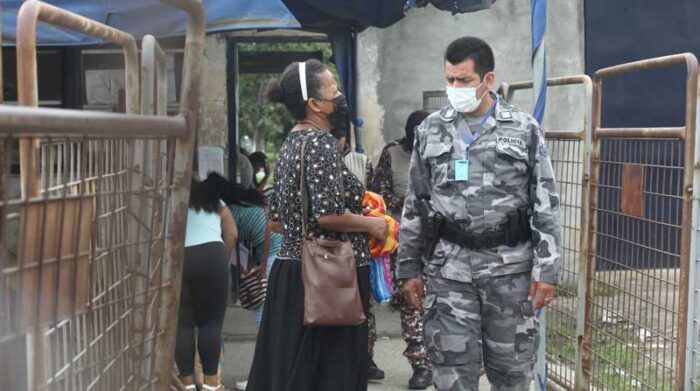 Familiares de detenidos denunciaron que se están ofertando certificados médicos de enfermedades catastróficas. Foto: Enrique Pesantes / EL COMERCIO