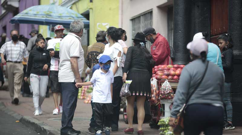 La provincia de Pichincha es la que mayor cantidad de casos de contagio acumula con 195 999 positivos. Foto: Patricio Terán / EL COMERCIO