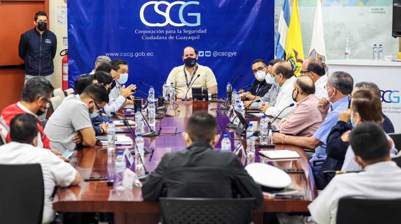 La Mesa Técnica de Salud del COE Cantonal monitorea el comportamiento de la pandemia en Guayaquil. Foto: Cortesía Municipio de Guayaquil