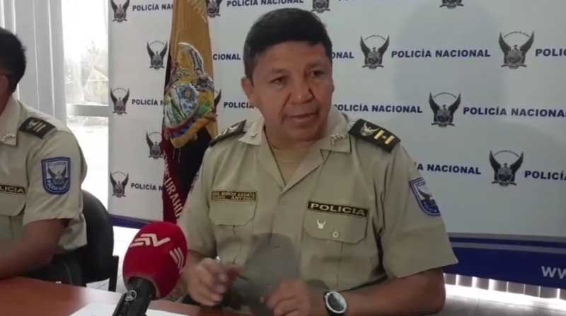 Marco Antonio Muñoz, jefe de la Policía de Subzona Tungurahua, explicó este jueves 11 de noviembre de 2021 detalles del crimen registrado en Ambato. Foto: Cortesía