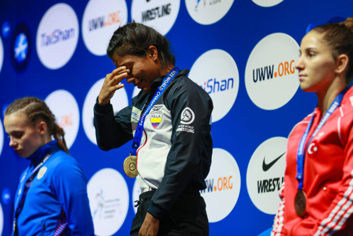 La deportista ecuatoriana Lucía Yépez ocupó el podio como campeona en el Mundial de Lucha. Foto: Federación Internacional de Lucha
