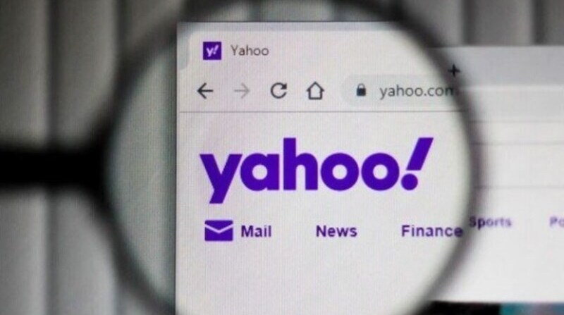Yahoo fue adquirida primero por el grupo de telecomunicaciones Verizon, que en 2021 vendió un 90% de la empresa al fondo Apollo por unos USD 5 000 millones. Foto: Twitter @MilanoFinanza