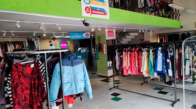 Amigui tiene una de sus tiendas de ropa usada en el sector de El Inca, norte de Quito. Foto: Cortesía de Gabriela Vásconez.