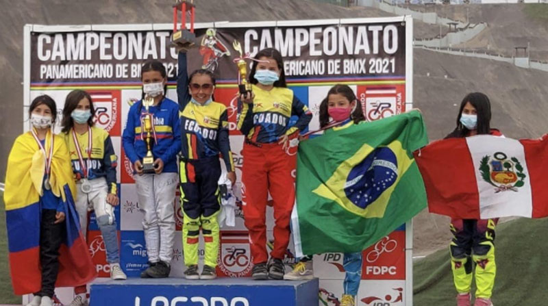 Antonella Puyo ganó la medalla de oro en la categoría damas 9 años, en el Campeonato Panamericano de BMX. Foto: Federación Ecuatoriana de Ciclismo