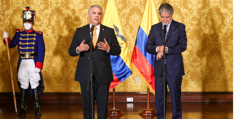 La decisión de reabrir la frontera entre Ecuador y Colombia se tomó en el último encuentro bilateral. Foto: EFE