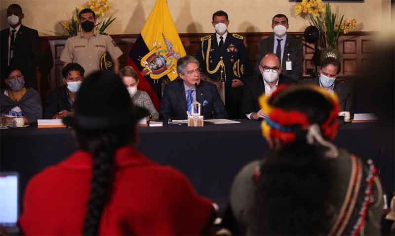 Representantes indígenas y sociales se reunieron este 10 d noviembre del 2021 con el presidente Guillermo Lasso. Foto: Julio Estrella / EL COMERCIO
