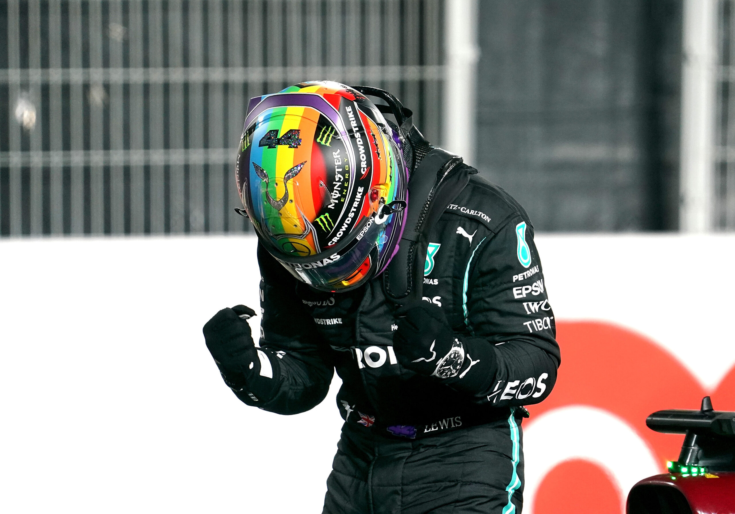 Lewis Hamilton fue el más rápido de las pruebas libres y estará en la Pole del Gran Premio de Catar. Foto: EFE