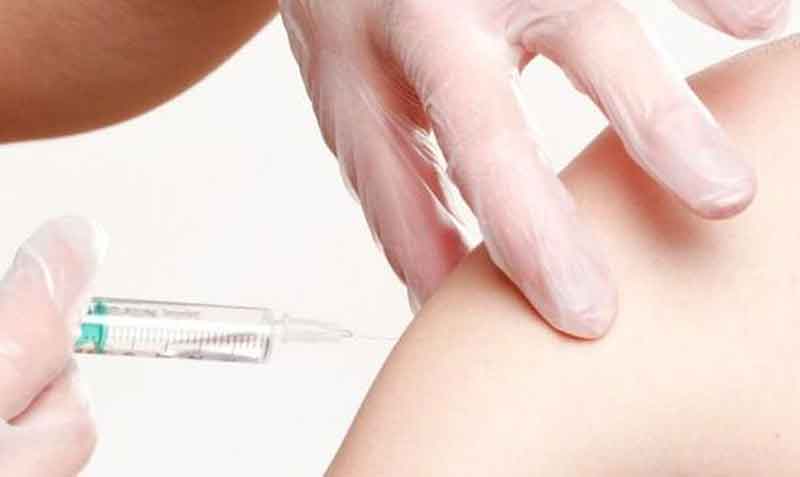 Imagen referencial. La vacunación contra el VPH se introdujo en 100 países como parte de los esfuerzos de la OMS de eliminar ese tipo de cáncer. Foto: Pixabay
